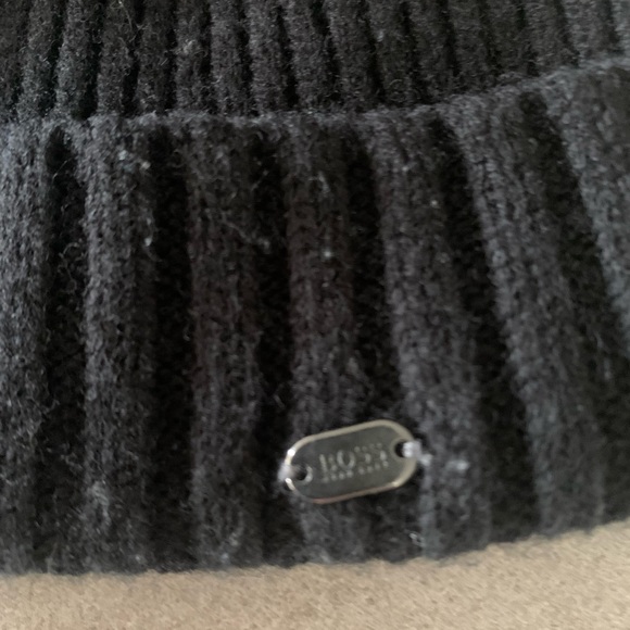 Black Hugo Boss Toque - Picture 3 of 3